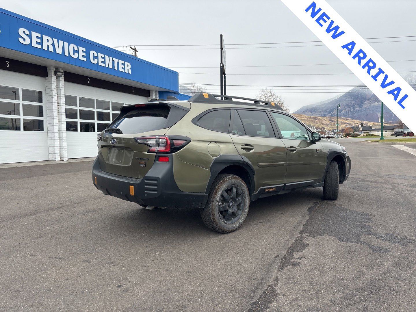 Used 2024 Subaru Outback Wilderness image 7