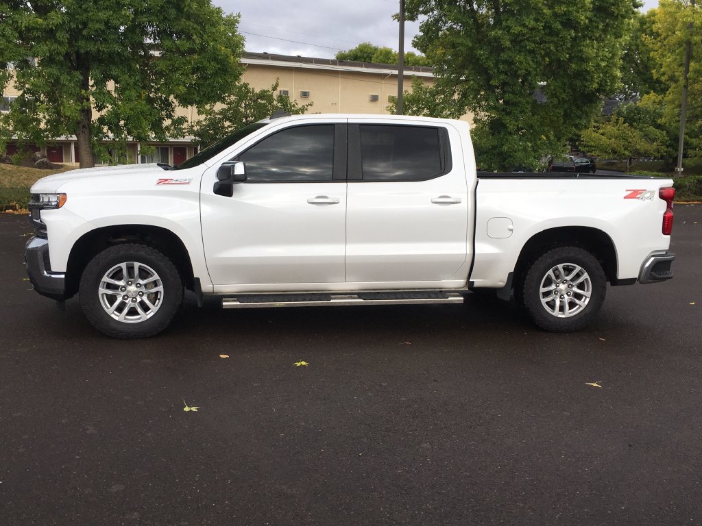 Used 2019 Chevrolet Silverado 1500 LT w/ All-Star Edition AWD/4WD image 3