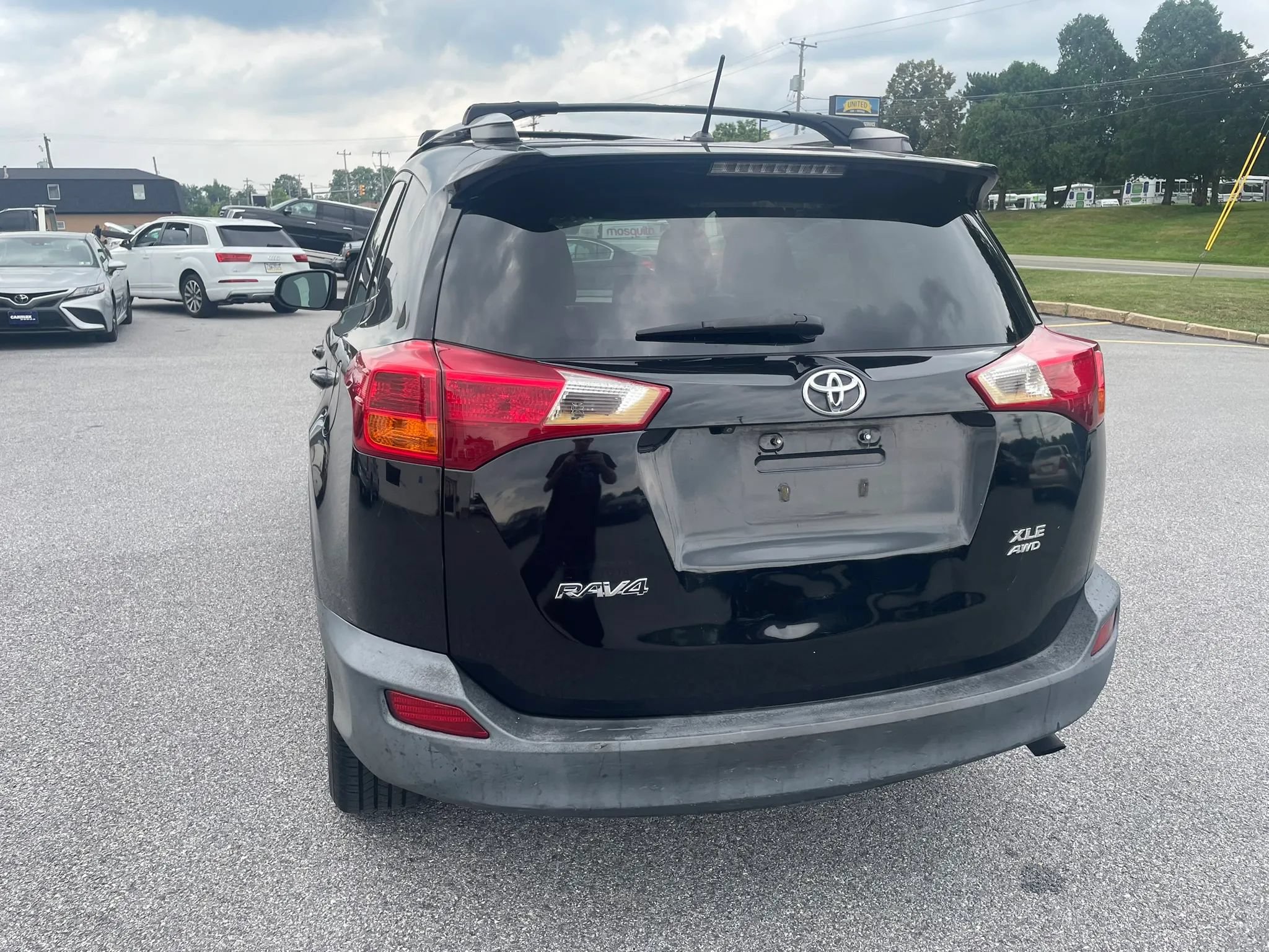 Used 2013 Toyota RAV4 XLE AWD/4WD image 15