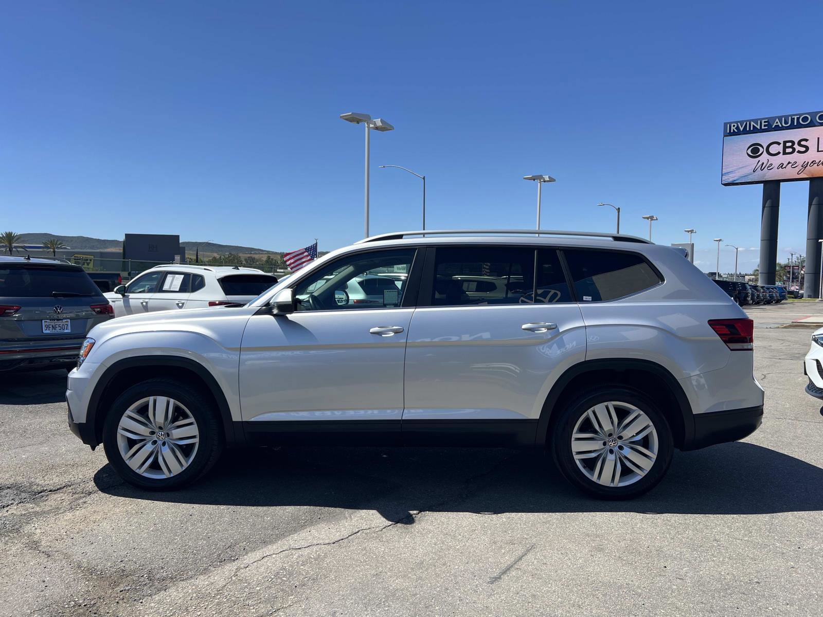 Used 2019 Volkswagen Atlas SE w/ Panoramic Sunroof Package image 2