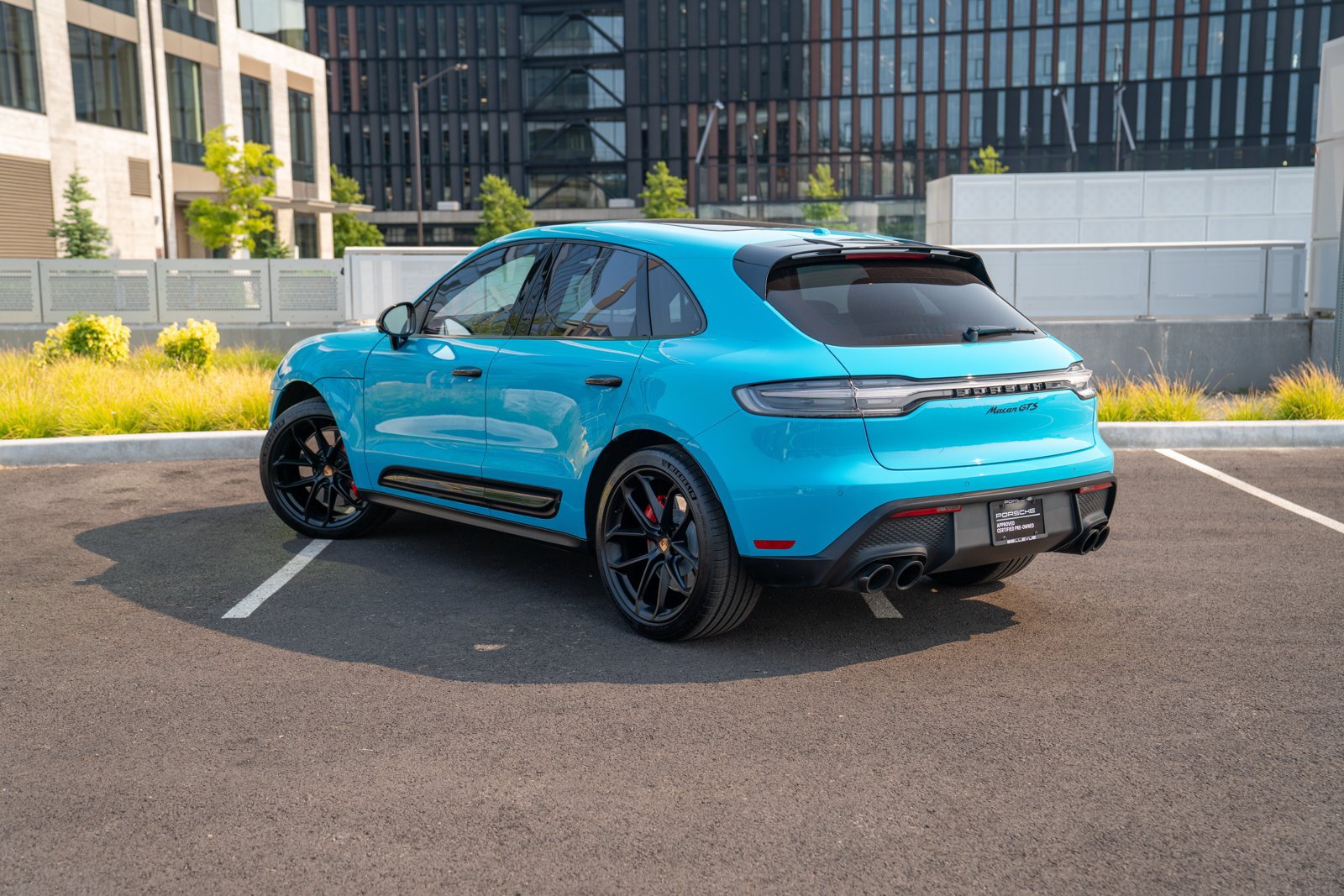 Certified 2024 Porsche Macan GTS AWD/4WD image 3