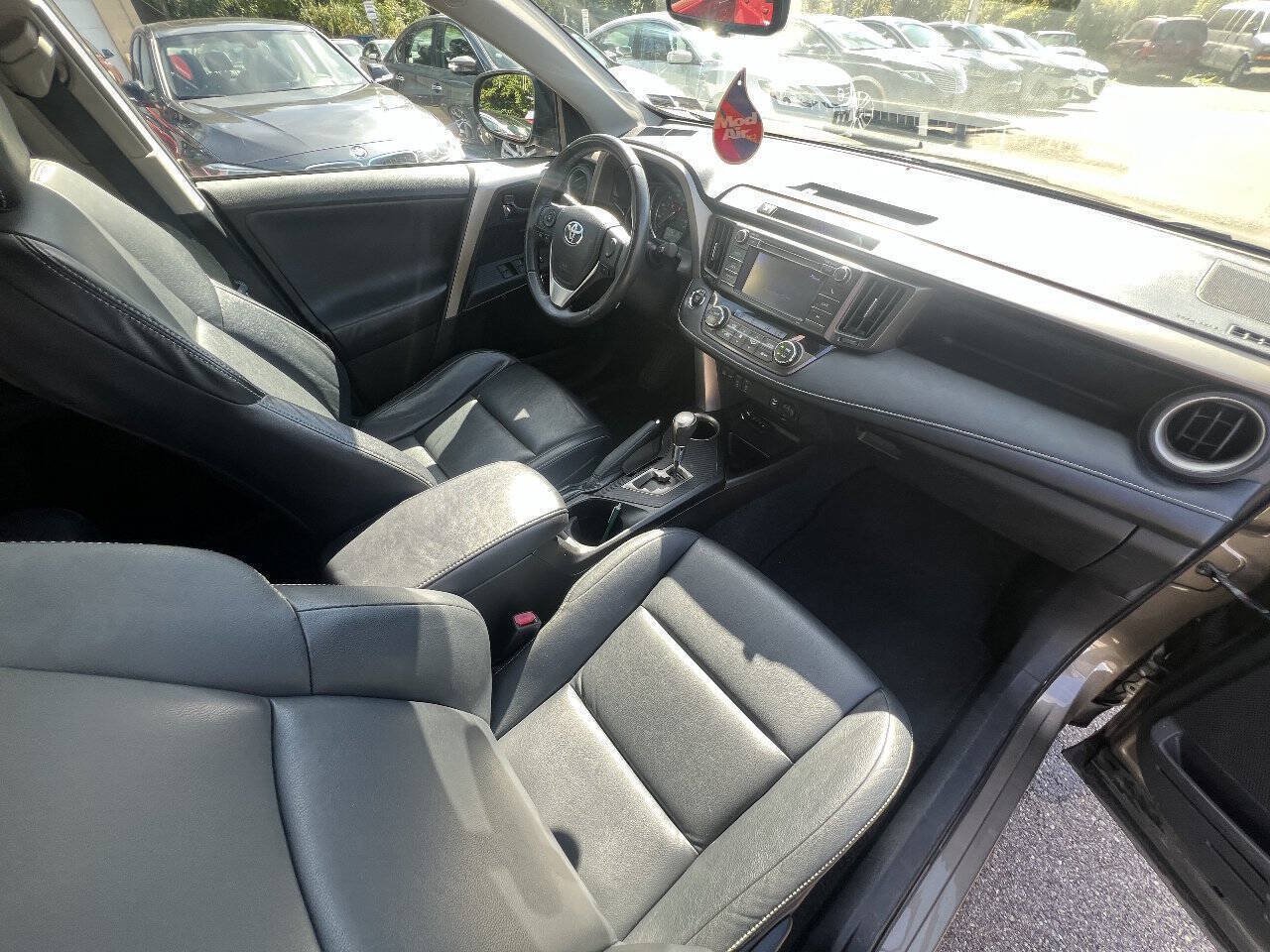 Used 2013 Toyota RAV4 Limited AWD/4WD image 14