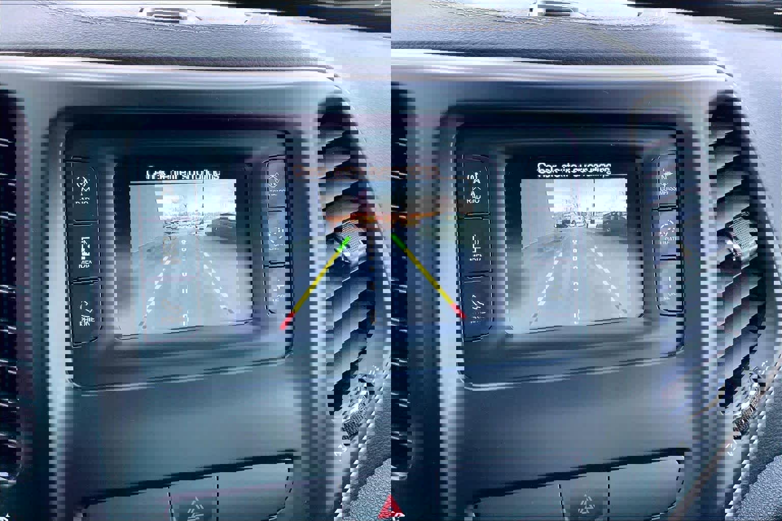 Used 2016 Jeep Cherokee Latitude w/ Cold Weather Group image 28