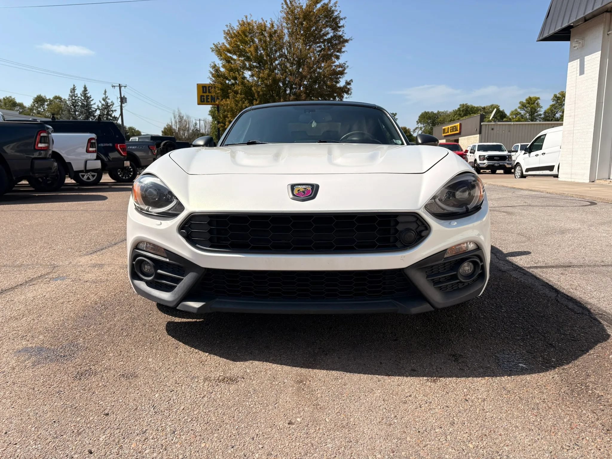 Used 2017 FIAT 124 Spider Abarth RWD image 3