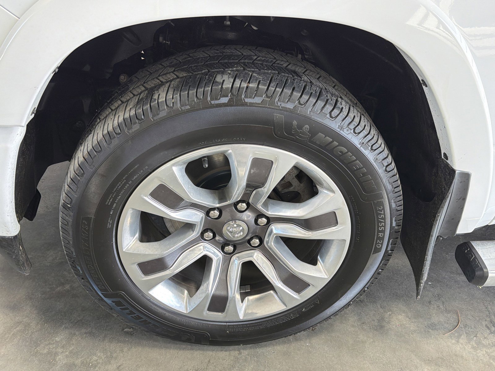 Used 2022 RAM 1500 Limited w/ Body Color Bumper Group image 15