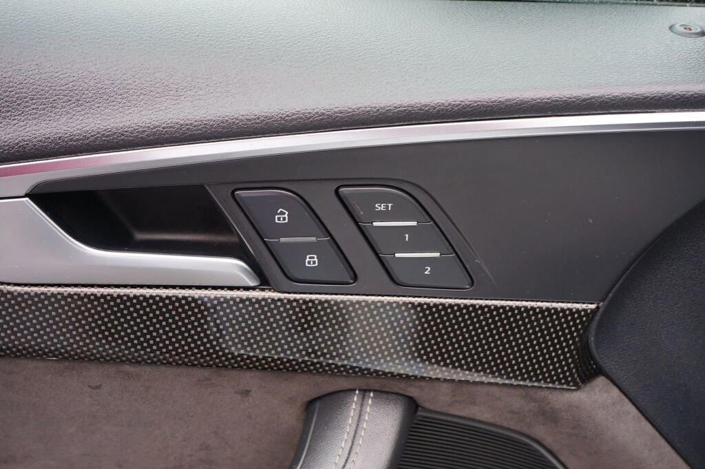 Used 2019 Audi S4 Prestige w/ Prestige Package image 13