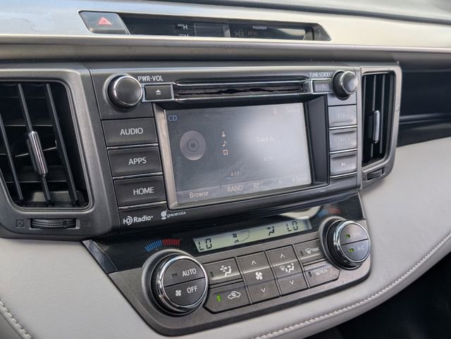 Used 2015 Toyota RAV4 XLE image 19