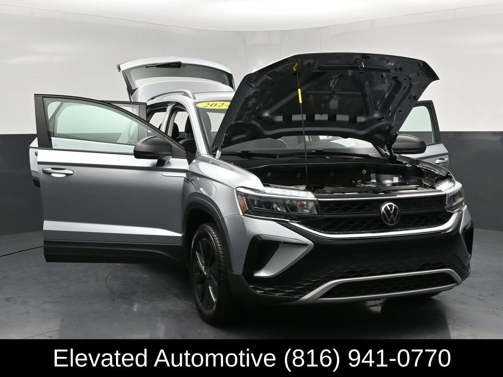 Used 2024 Volkswagen Taos S w/ MDO Package image 34