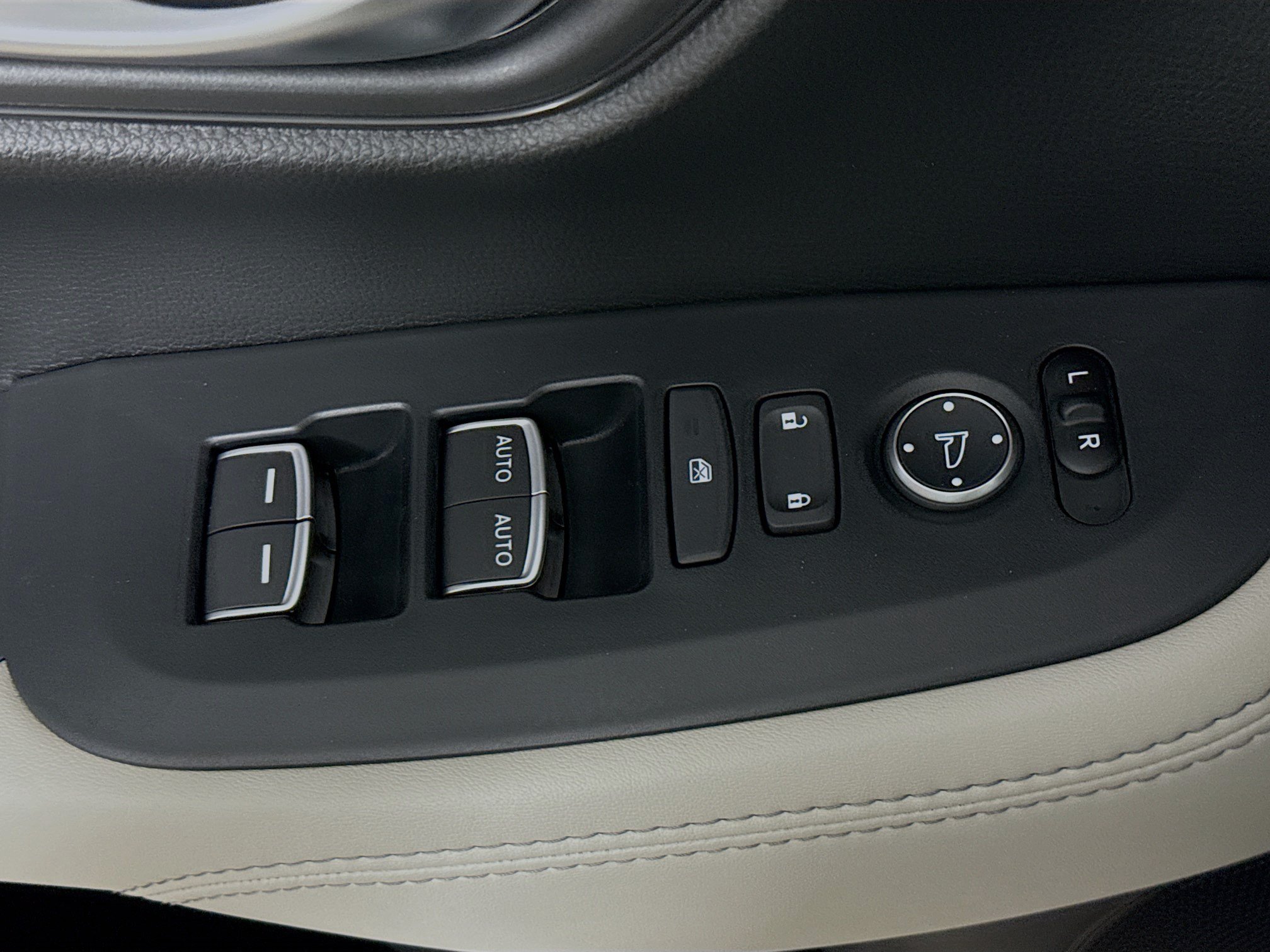 New 2026 Honda HR-V EX-L image 20