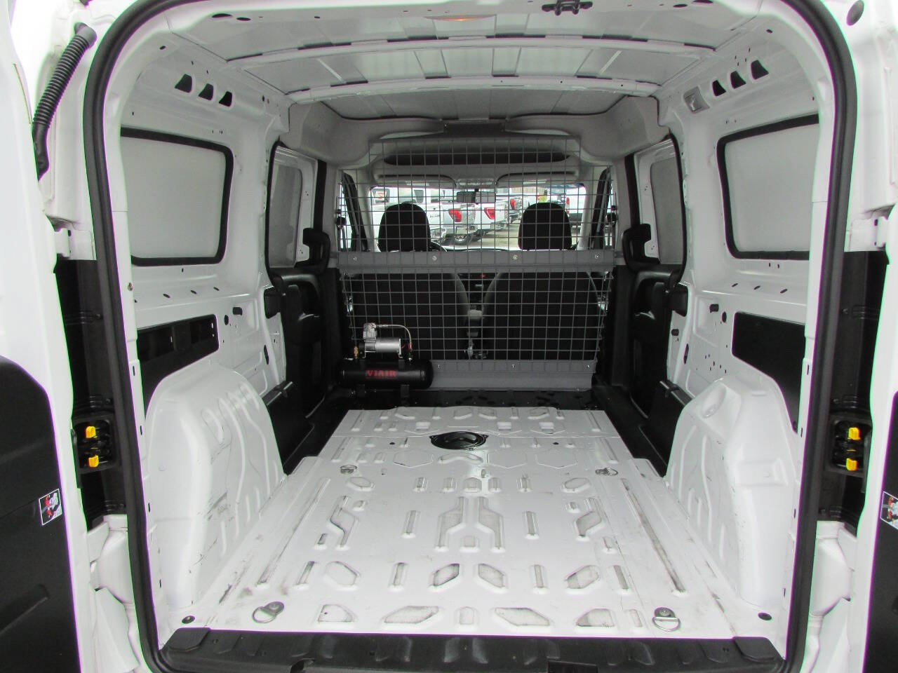 Used 2022 RAM ProMaster City Tradesman FWD image 25