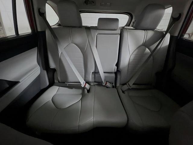 New 2026 Toyota Highlander XLE image 30