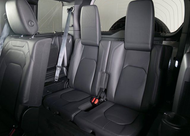 New 2026 Land Rover Defender 110 S image 21