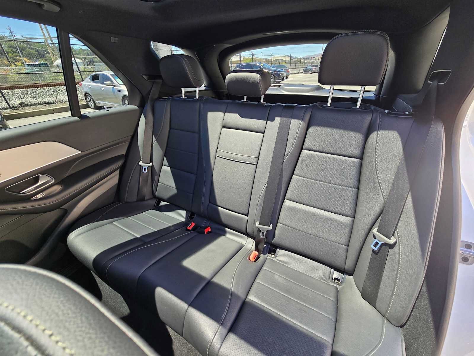 Used 2025 Mercedes-Benz GLE 350 4MATIC image 18