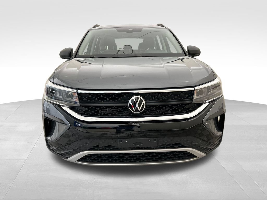 Used 2023 Volkswagen Taos S w/ Driver Assistance Package AWD/4WD image 10