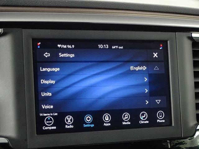 Used 2021 Chrysler Voyager L FWD image 30