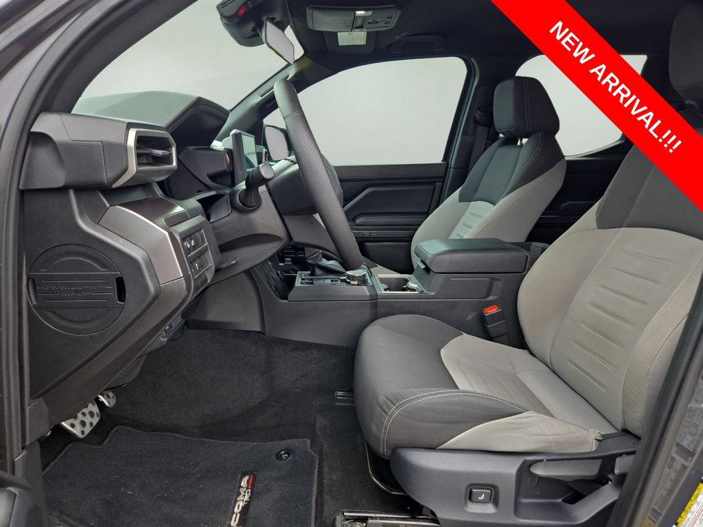 Used 2025 Toyota Tacoma TRD Sport AWD/4WD image 13