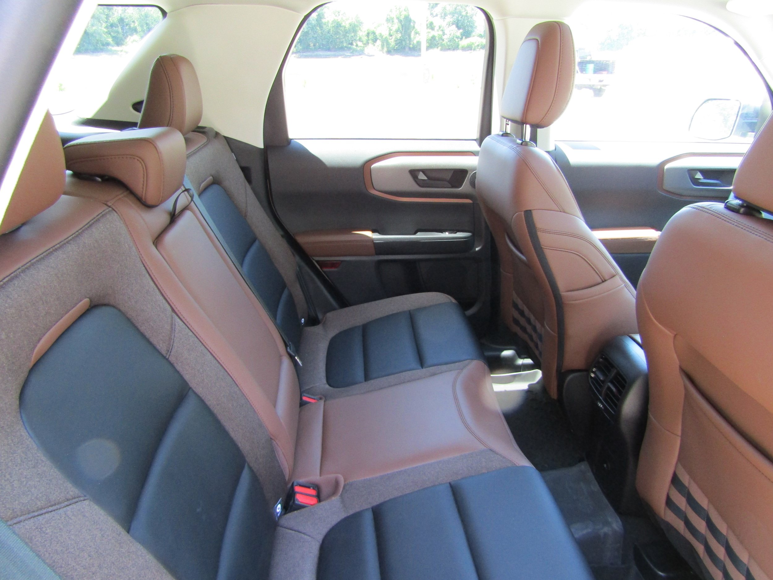 Used 2025 Ford Bronco Sport Outer Banks w/ Outer Banks Tech Package+ AWD/4WD image 17