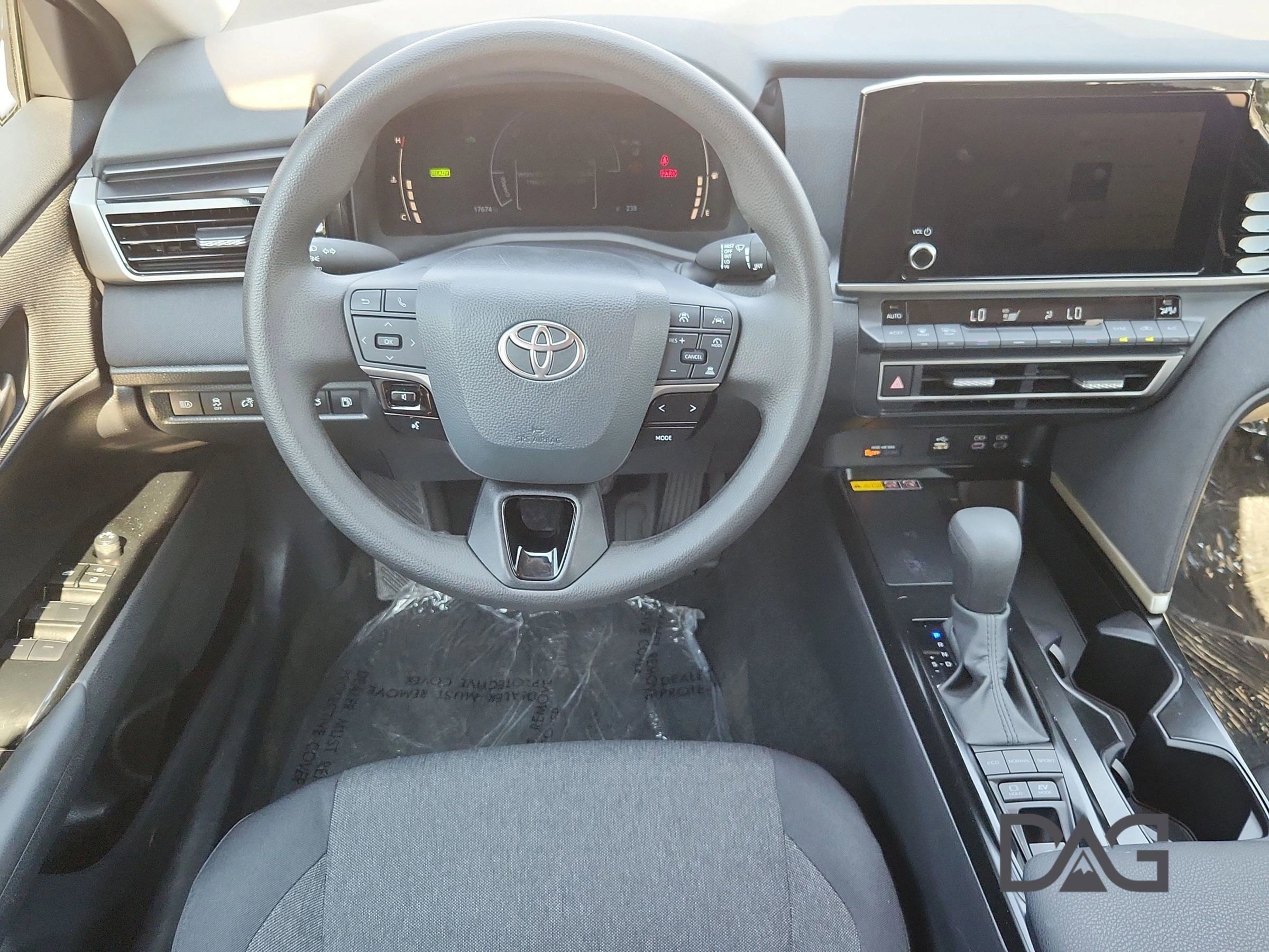 Used 2025 Toyota Camry LE image 17