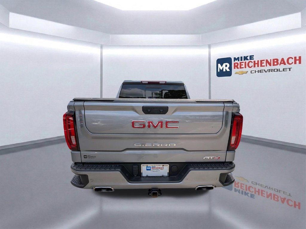 Used 2024 GMC Sierra 1500 AT4 w/ AT4 Premium Package AWD/4WD image 5