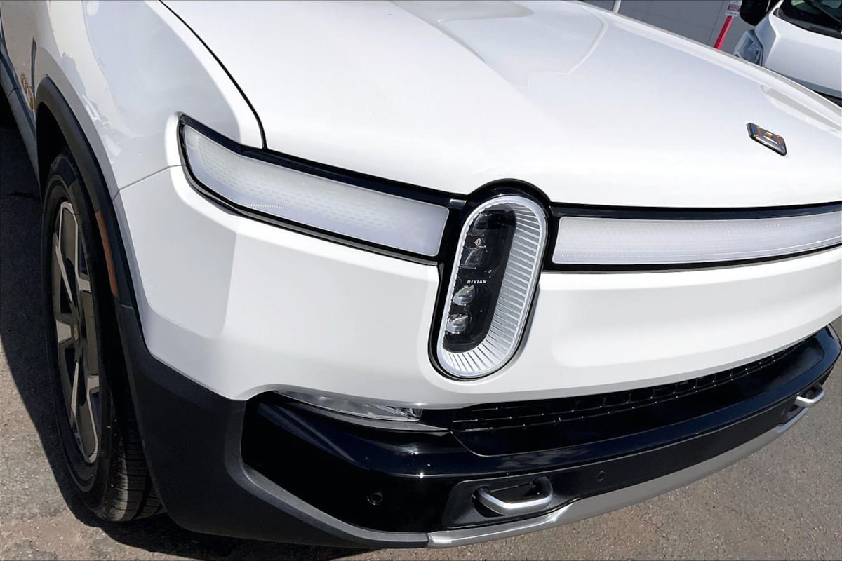 Used 2024 Rivian R1S Adventure Quad AWD/4WD image 26