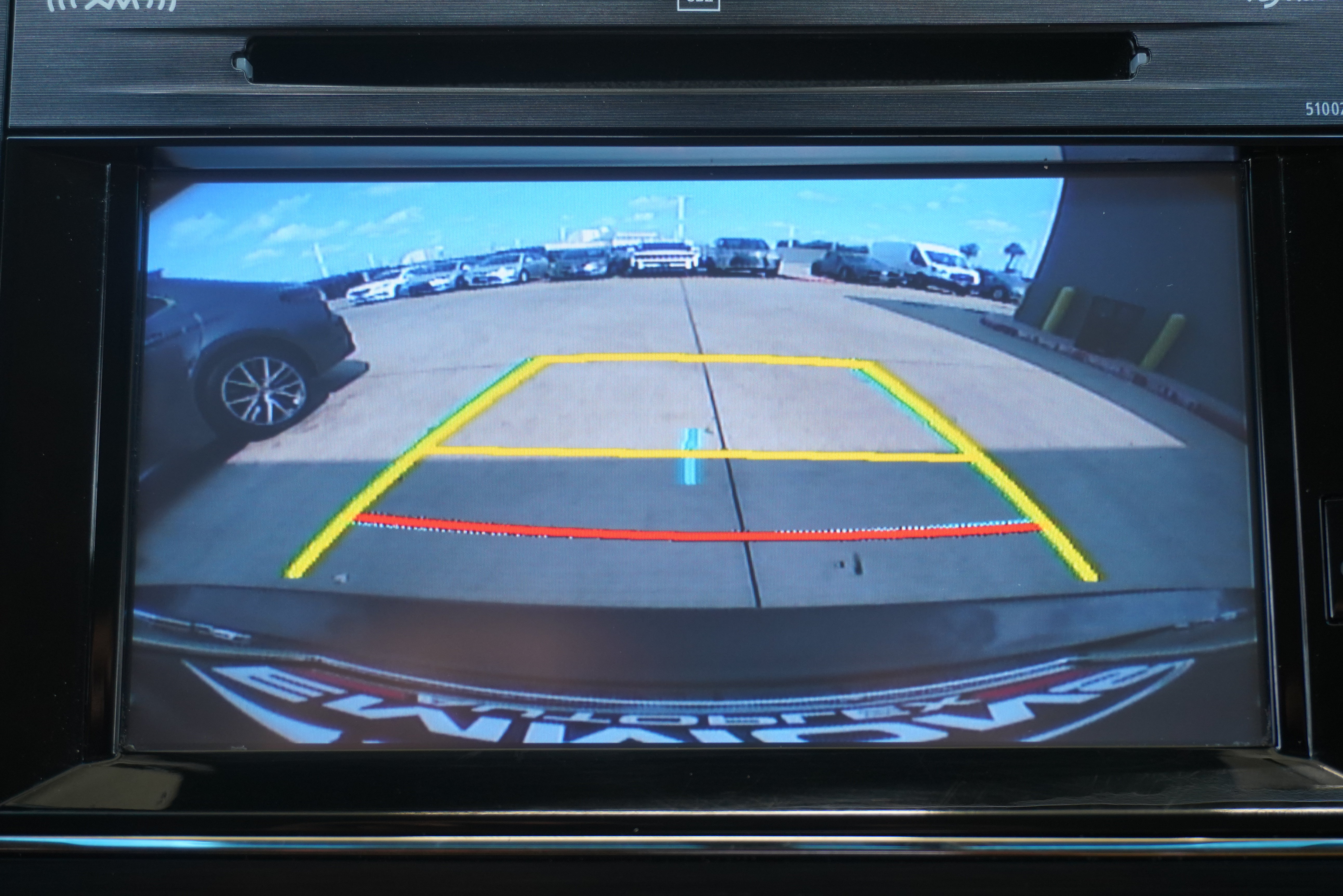 Used 2015 Toyota Avalon Limited w/ Technology Package FWD image 21
