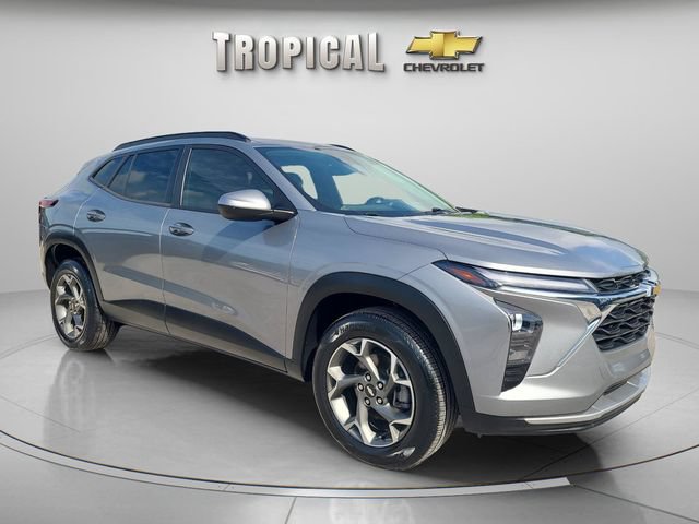 Used 2024 Chevrolet Trax LT w/ Driver Confidence Package FWD image 7