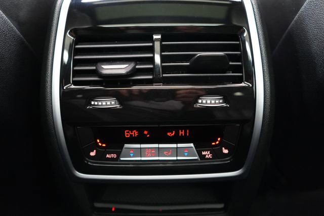 Used 2026 BMW X7 M60i image 92