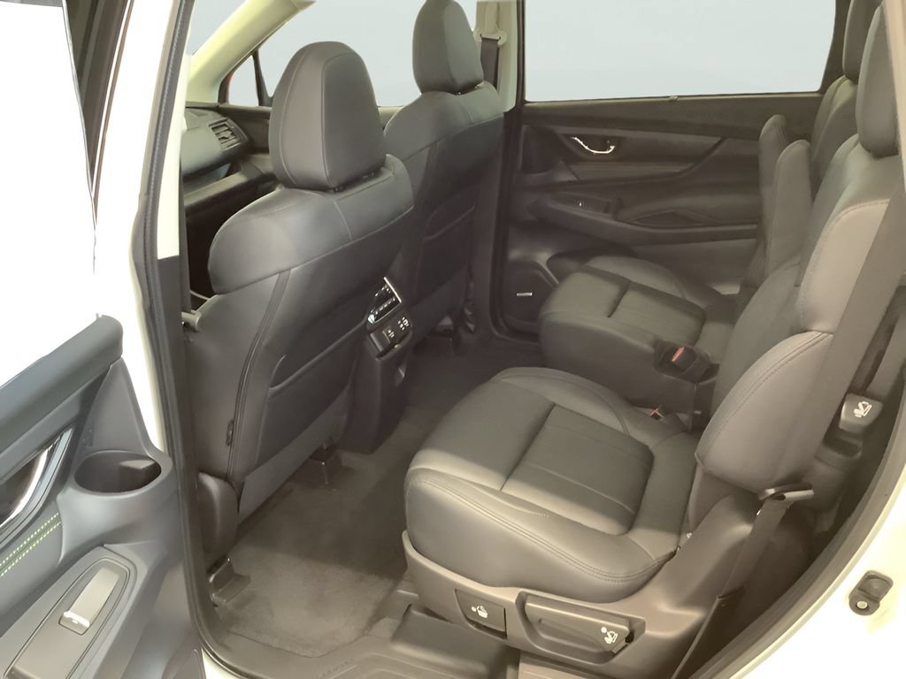 Used 2025 Subaru Ascent Bronze Edition AWD/4WD image 8