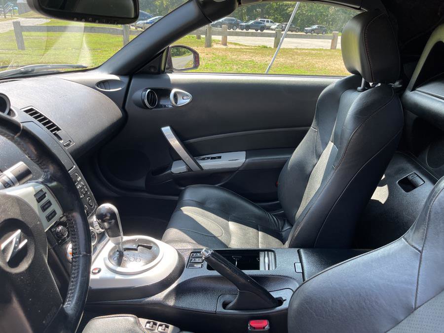 Used 2006 Nissan 350Z Touring image 23
