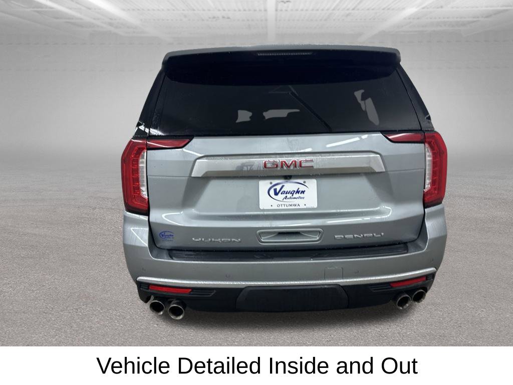 Used 2024 GMC Yukon XL Denali AWD/4WD image 11