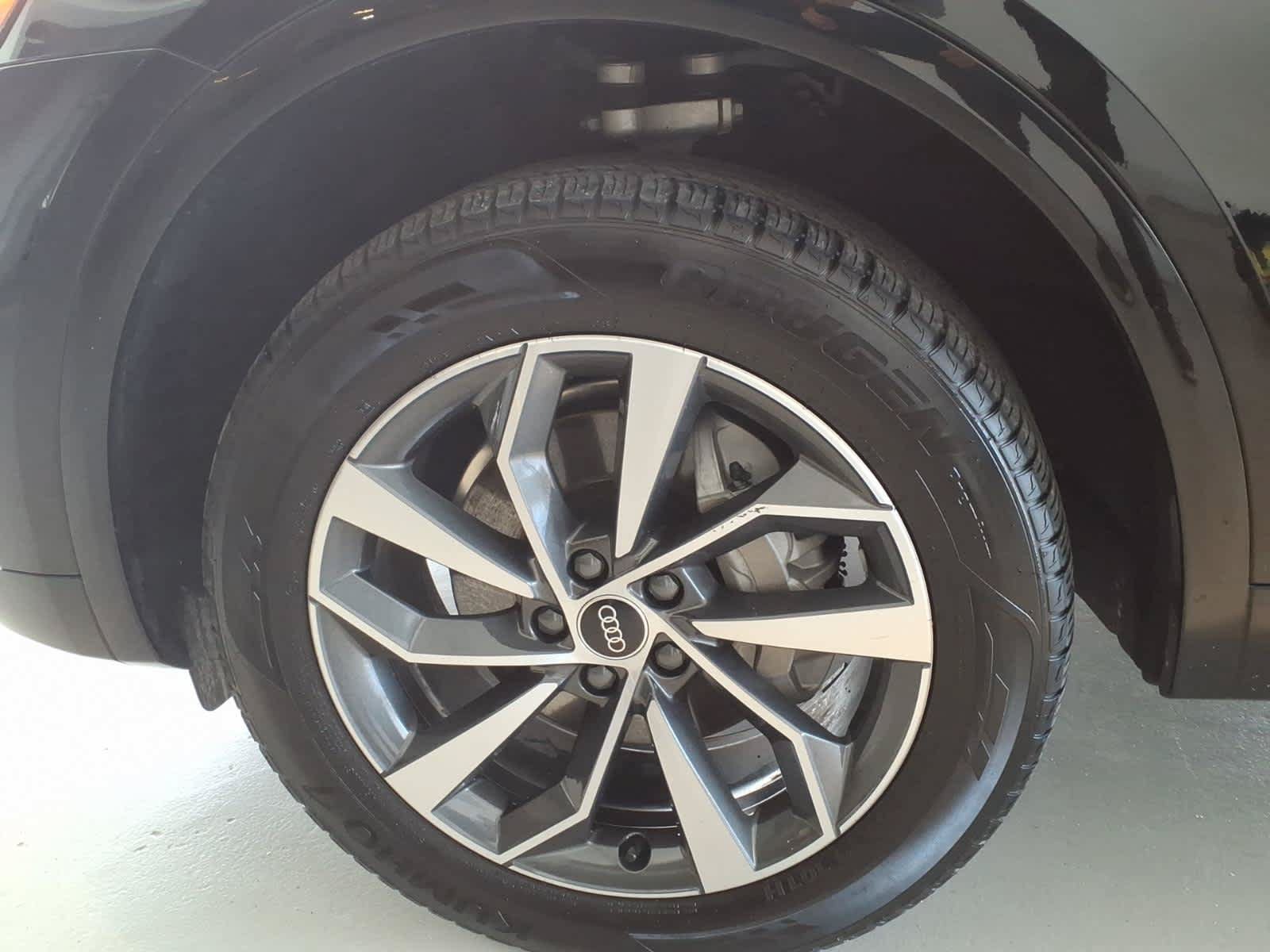 Used 2023 Audi Q5 2.0T Premium Plus w/ Premium Plus Package AWD/4WD image 7