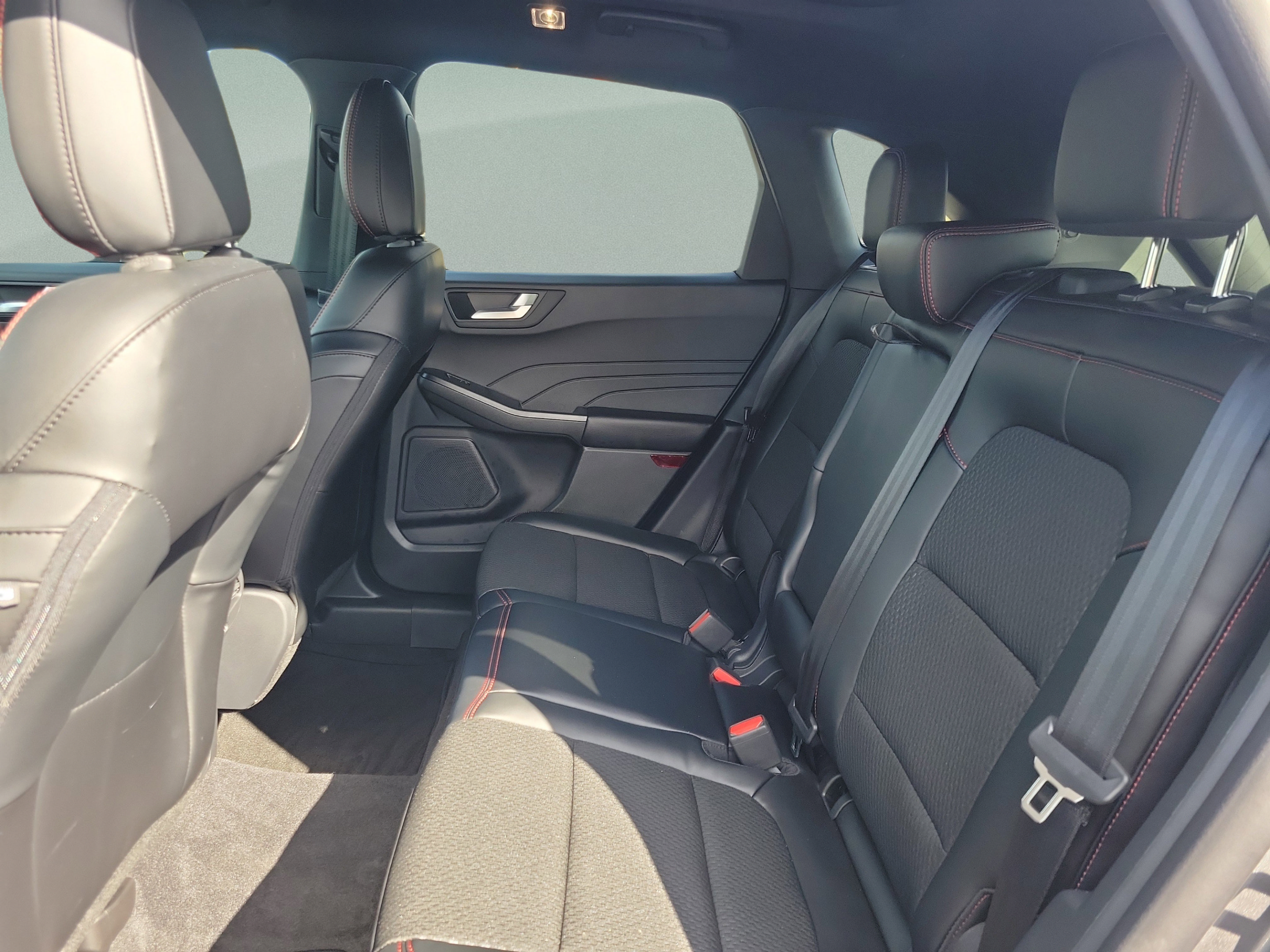 New 2026 Ford Escape ST-Line w/ Tech Pack #1 FWD image 25