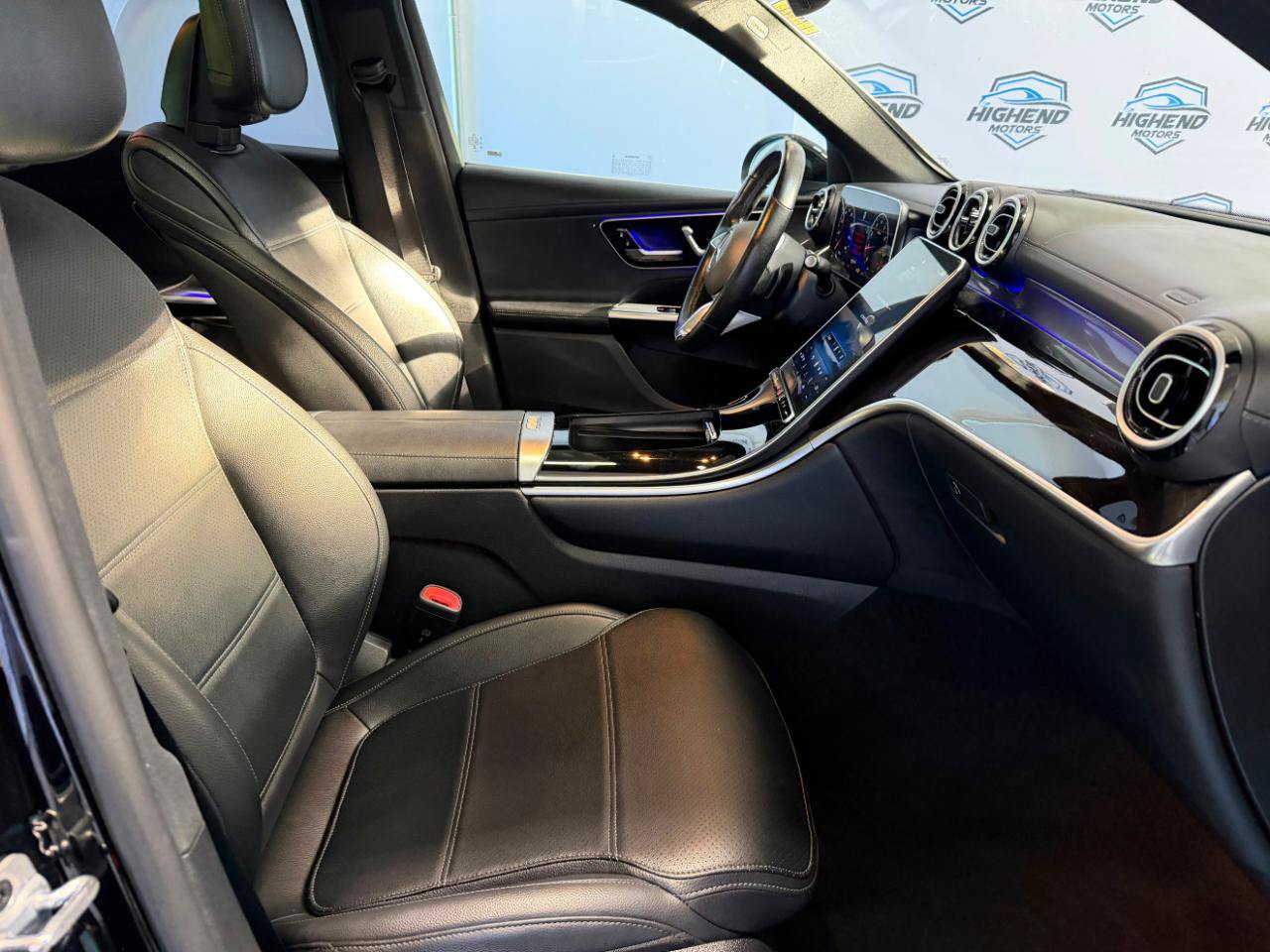 Used 2023 Mercedes-Benz GLC 300 4MATIC image 26