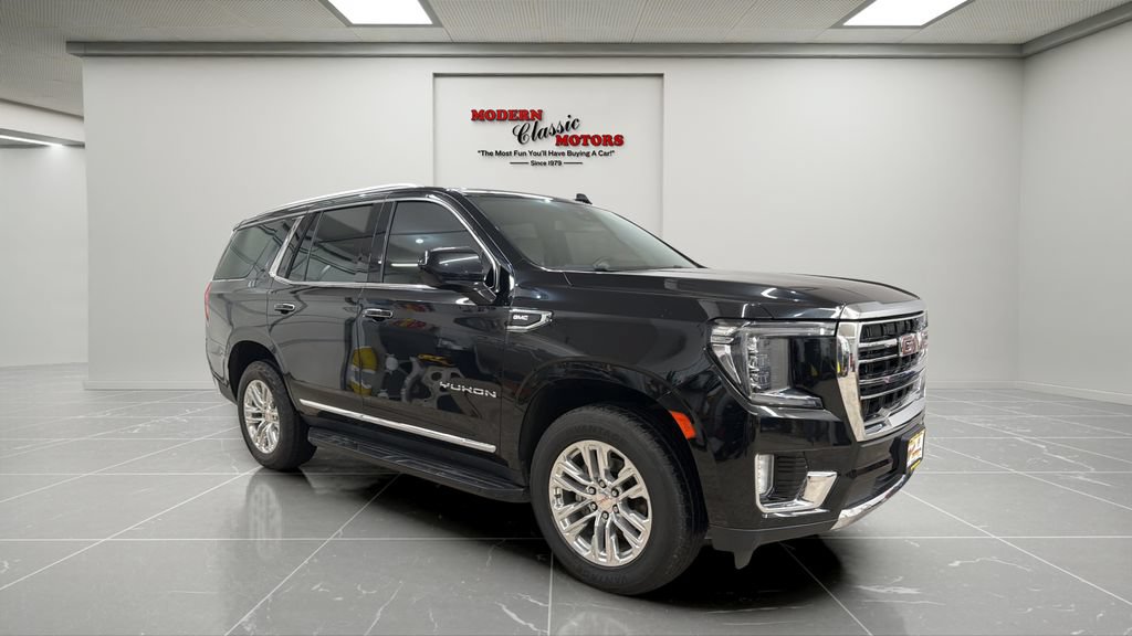 Used 2024 GMC Yukon SLT AWD/4WD image 1