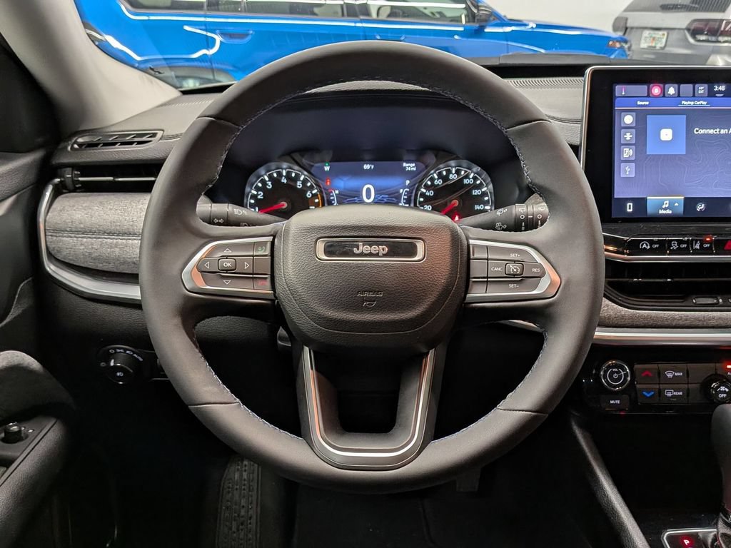 Used 2022 Jeep Compass Latitude w/ Sun and Sound Group FWD image 14