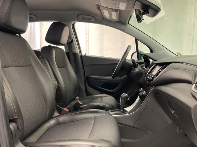 Used 2021 Chevrolet Trax LT FWD image 14