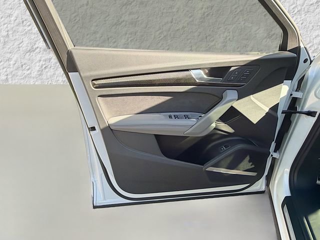 Used 2025 Audi SQ5 Premium Plus image 22