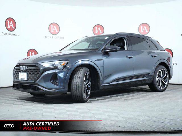 Certified 2024 Audi Q8 e-tron Prestige AWD/4WD image 4