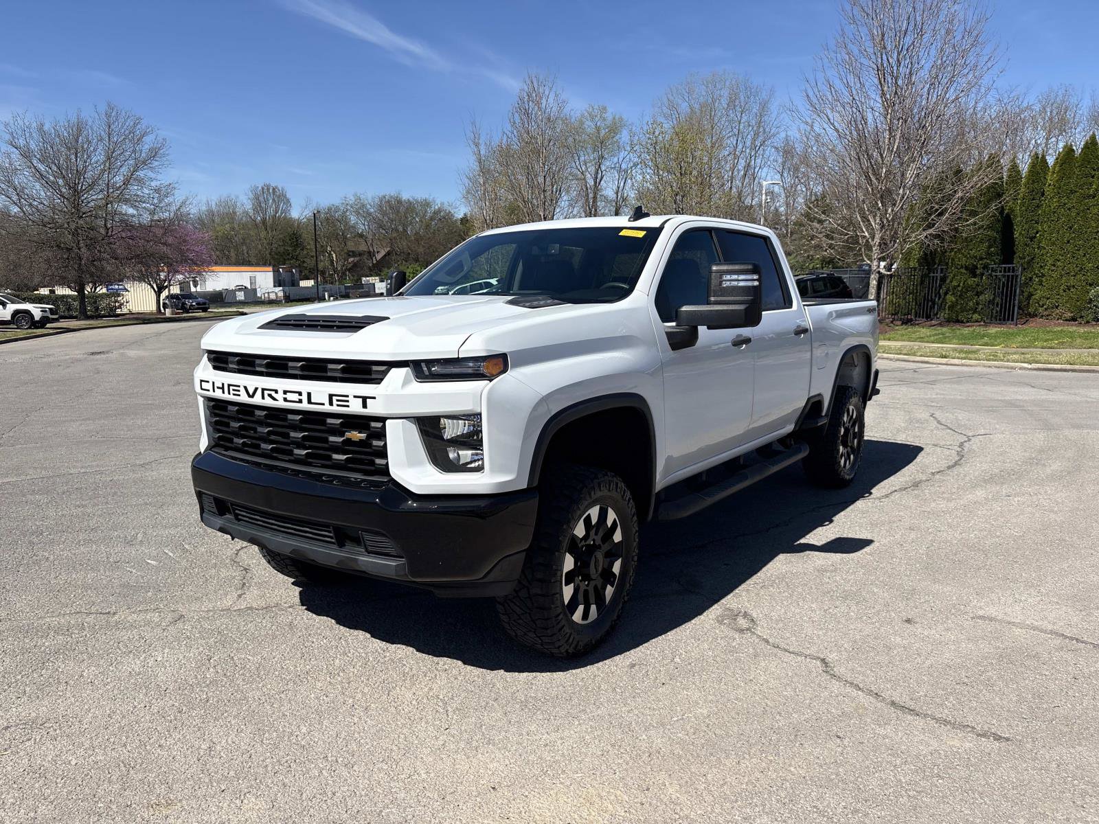 Used 2020 Chevrolet Silverado 2500 Custom w/ Custom Value Package image 3