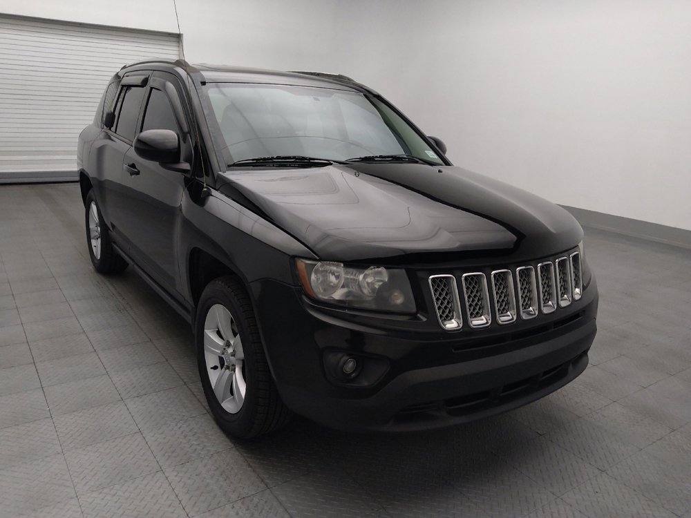 Used 2014 Jeep Compass Latitude w/ Sun/Sound Group AWD/4WD image 13