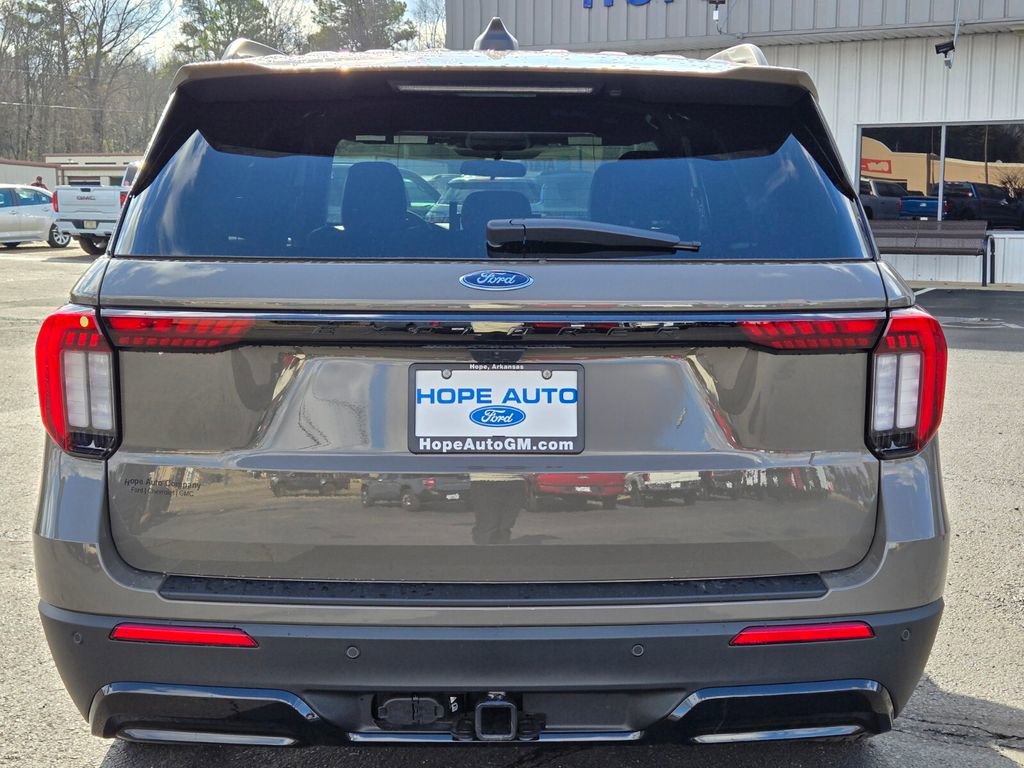 New 2026 Ford Explorer ST-Line image 5