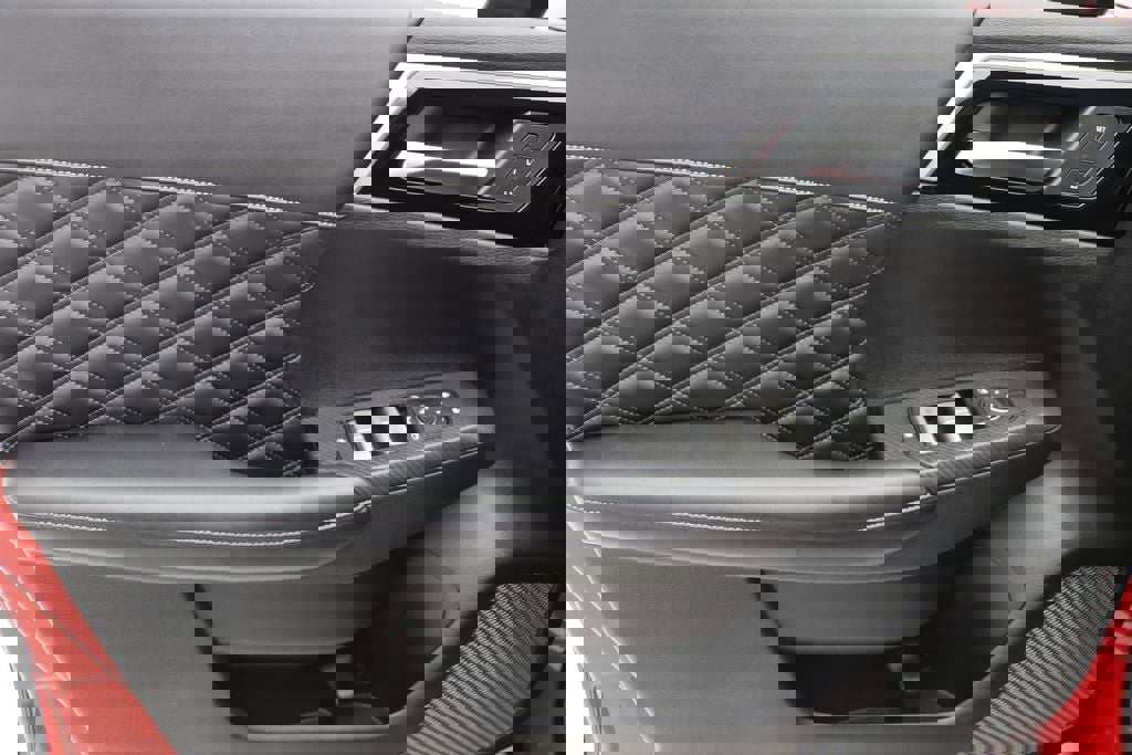 Used 2023 Mitsubishi Outlander SEL image 16