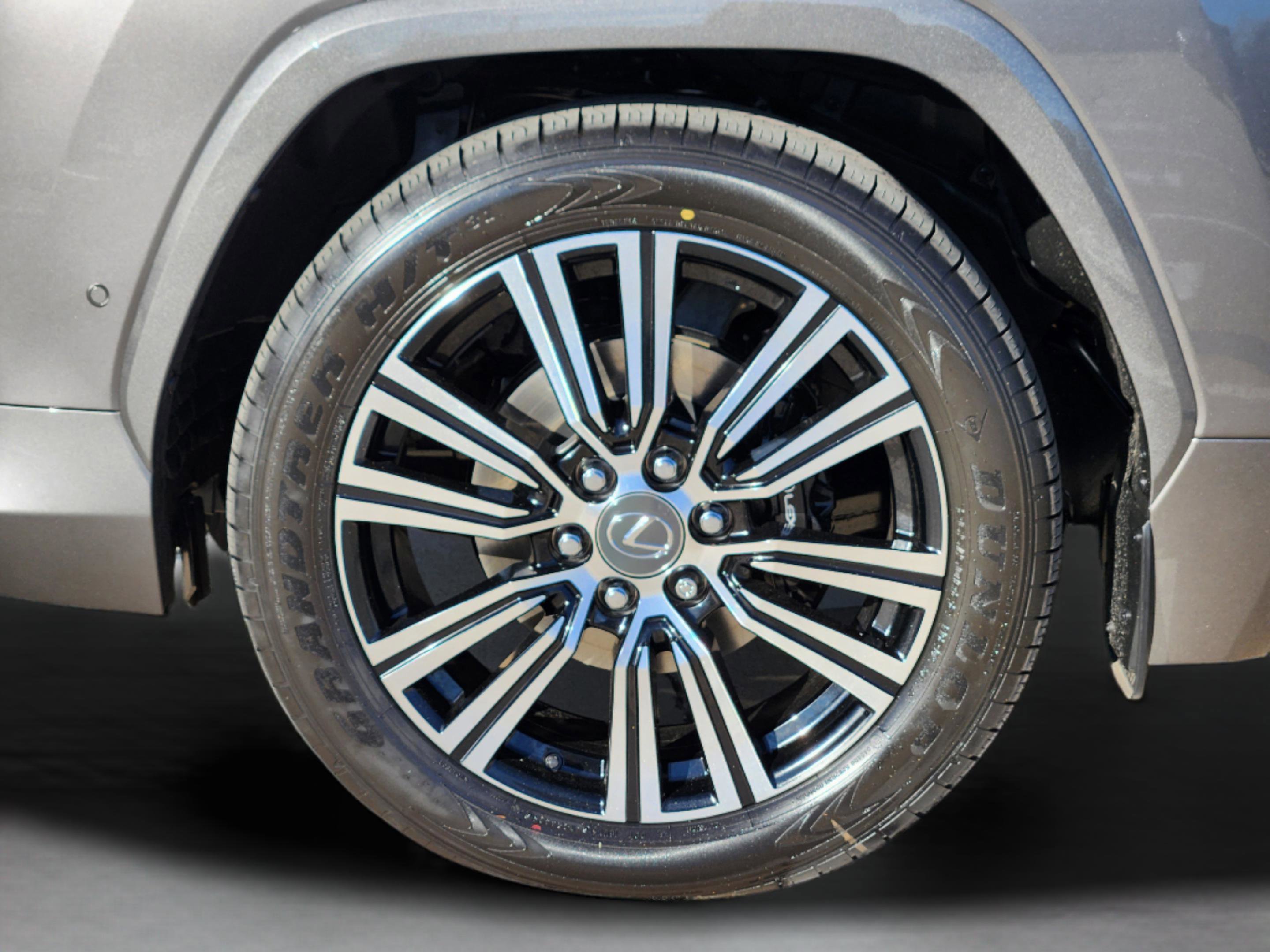 New 2026 Lexus LX 700h Luxury AWD/4WD image 7