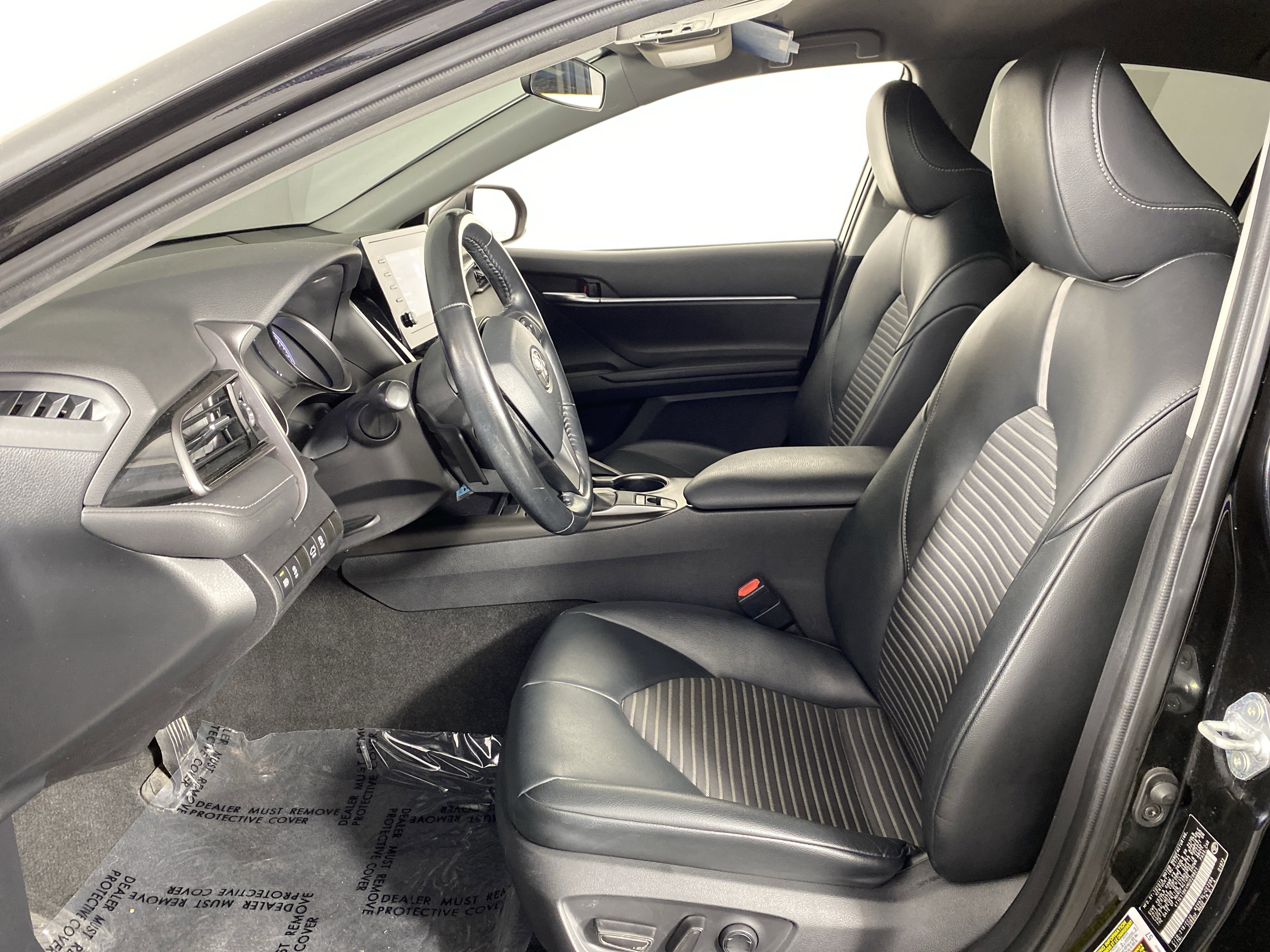 Used 2021 Toyota Camry SE AWD/4WD image 11