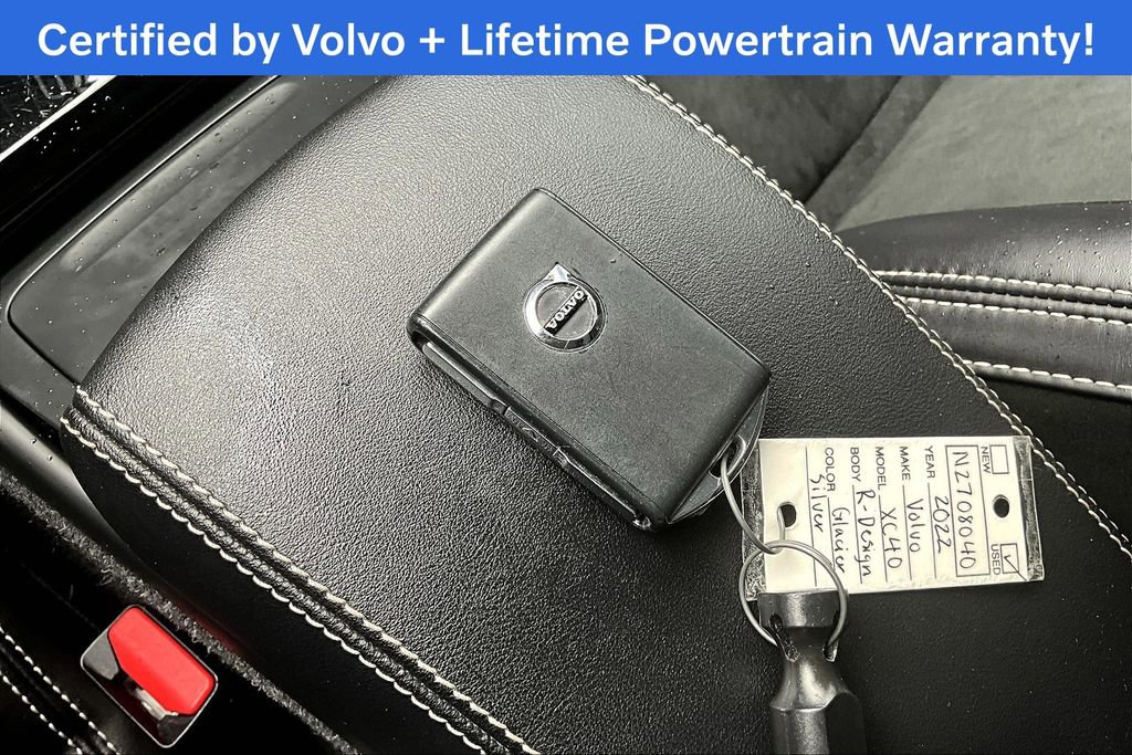 Used 2022 Volvo XC40 T5 R-Design image 13