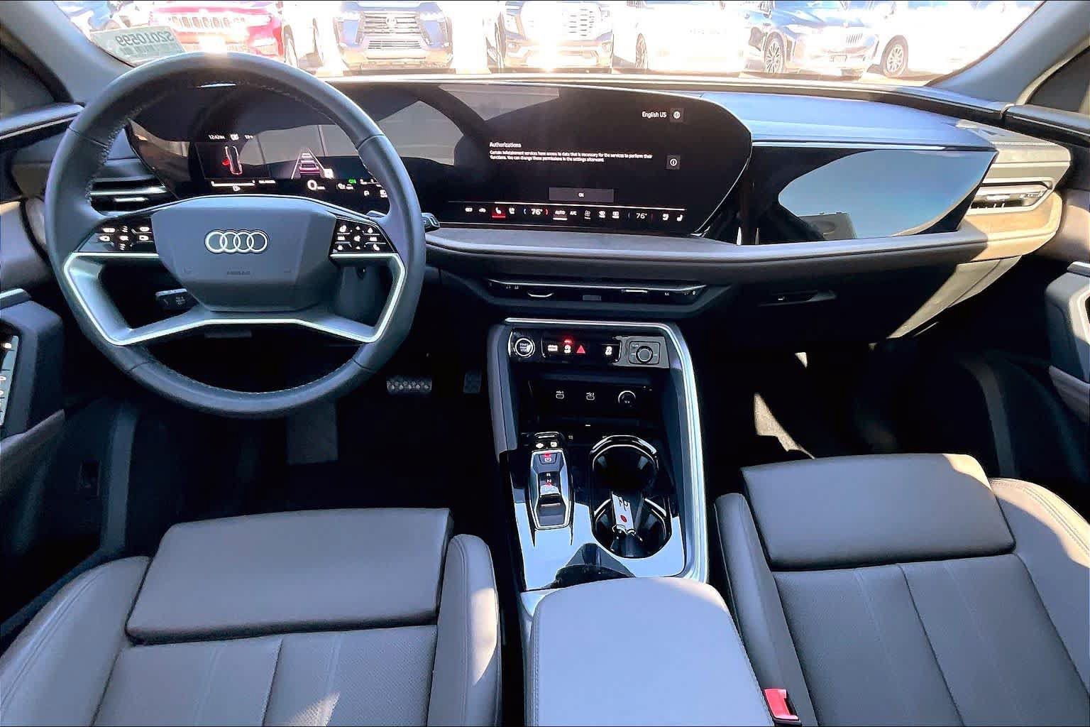 Used 2025 Audi Q5 Premium w/ Premium Plus AWD/4WD image 14