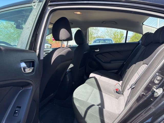 Used 2018 Kia Forte S FWD image 14