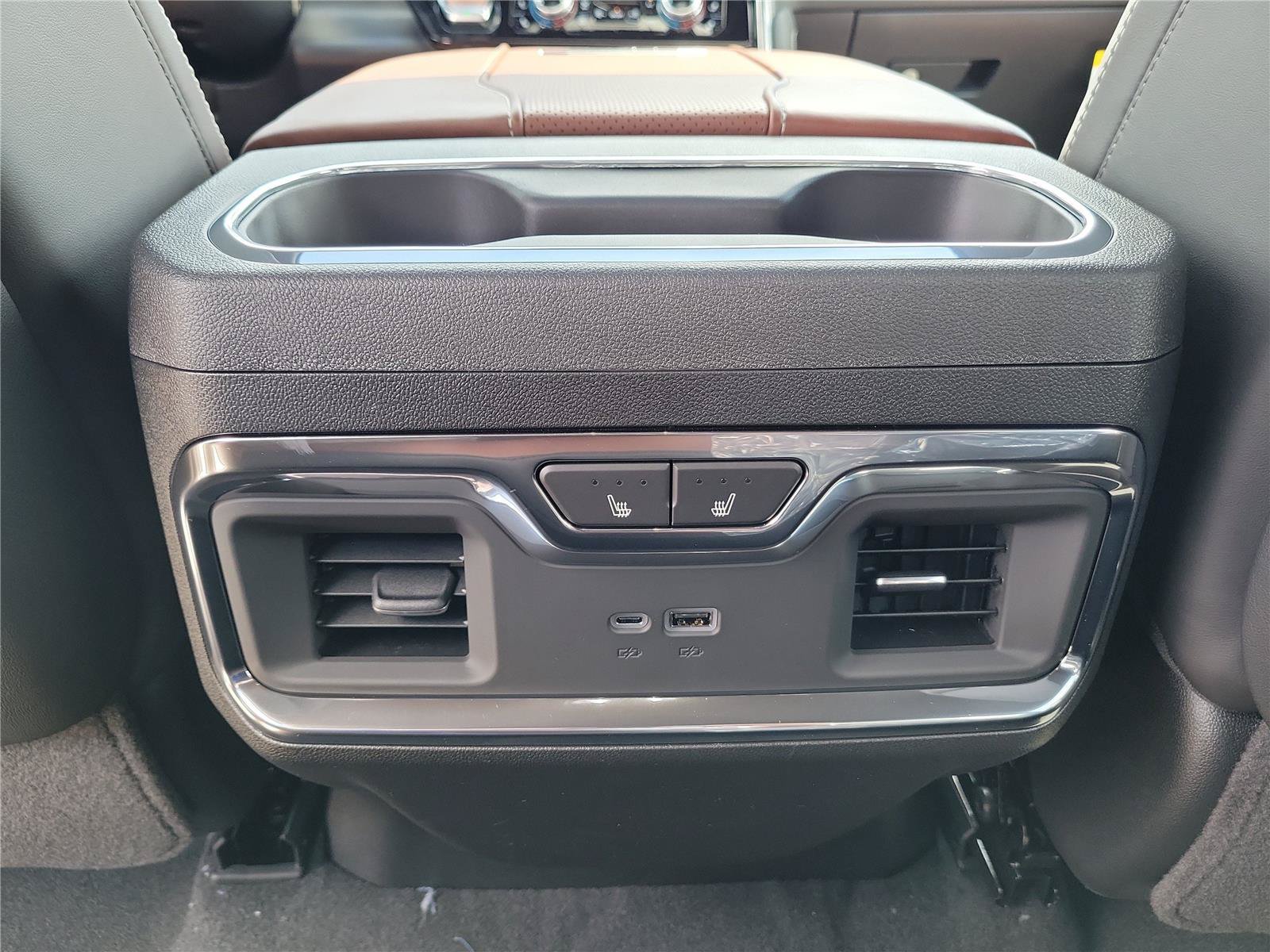 New 2026 GMC Sierra 2500 Denali Ultimate AWD/4WD image 12