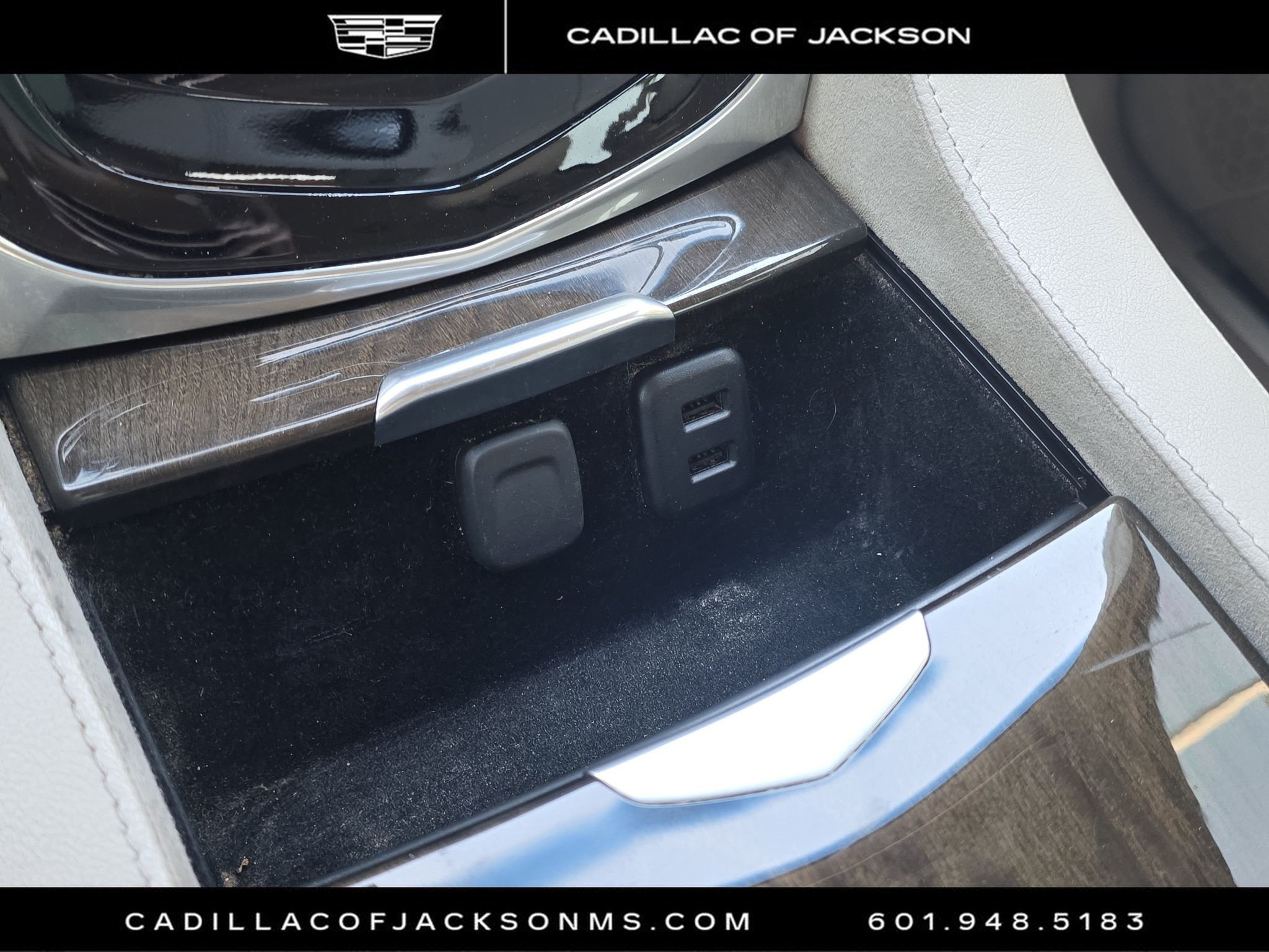 Used 2019 Cadillac Escalade ESV 4WD image 21