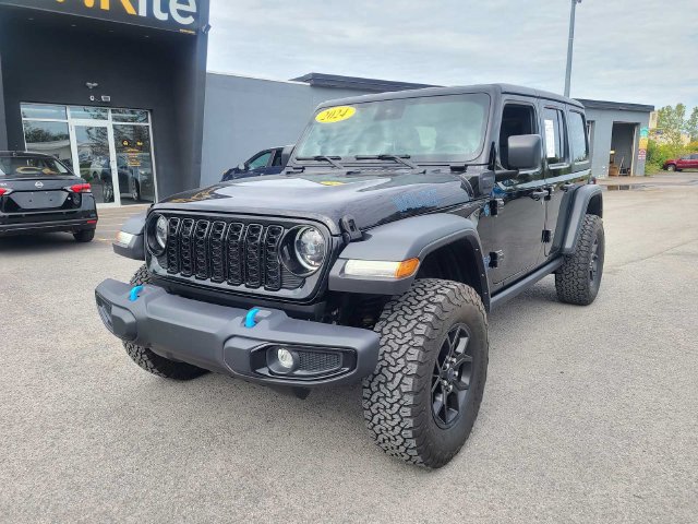 Used 2024 Jeep Wrangler Unlimited AWD/4WD image 1